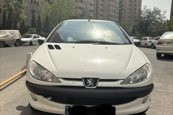 پژو 206