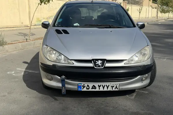 پژو 206