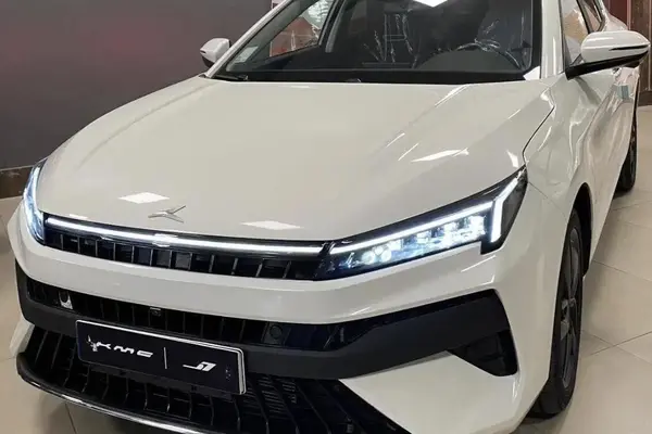 عکس کی ام سی J7