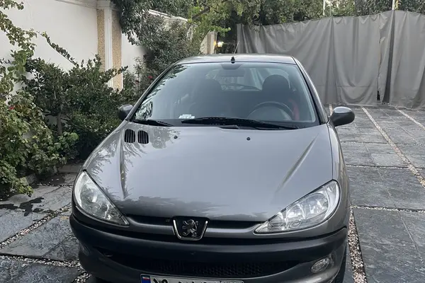پژو 206