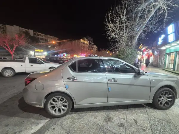 عکس دنا پلاس EF7