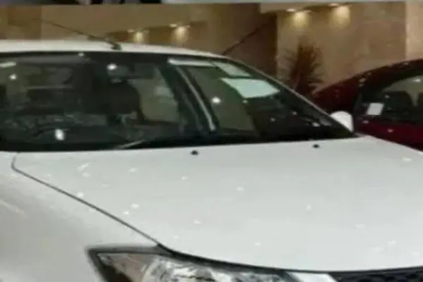 ساینا S
