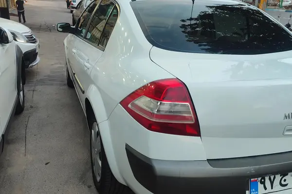 رنو مگان (مونتاژ)
