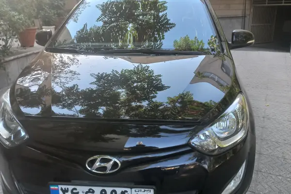 هیوندای i20