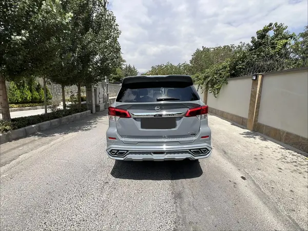 عکس نیسان ترا
