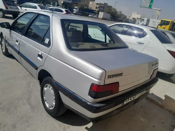 پژو 405