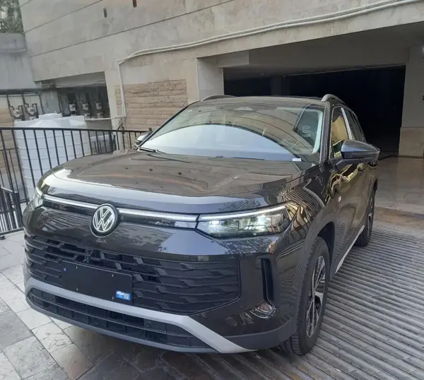 فولکس تایرونL