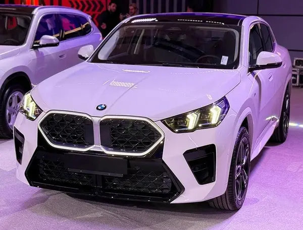 بی ام و X2