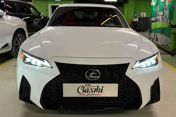لکسوس IS