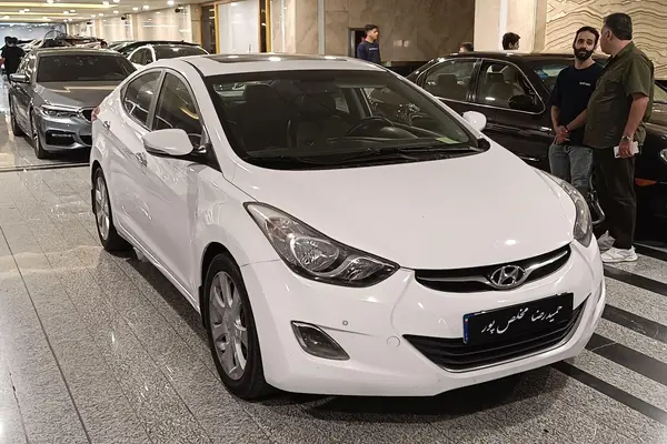 هیوندای النترا