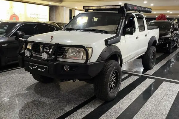 نیسان رونیز