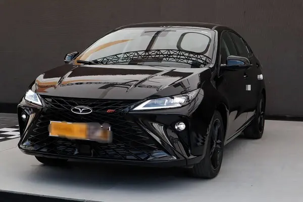 فونیکس آریزو 6 جی تی (Z6 GT)