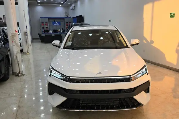 کی ام سی J7