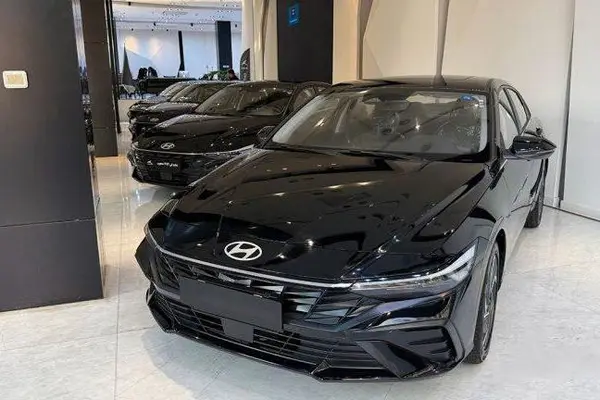 هیوندای النترا