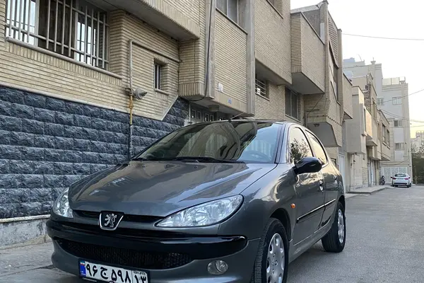 پژو 206