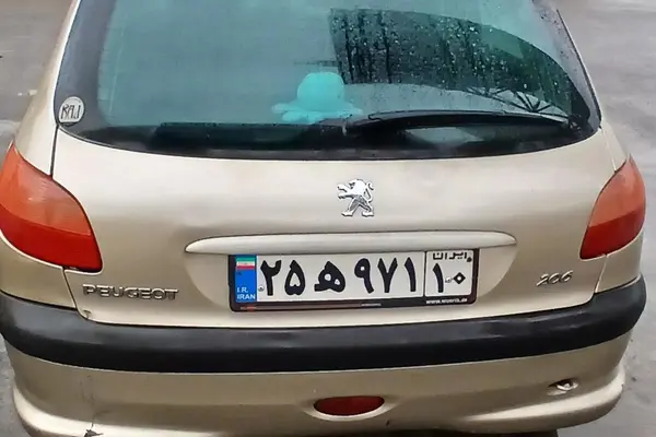 پژو 206