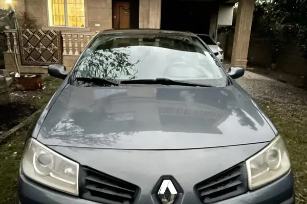 رنو مگان (وارداتی)