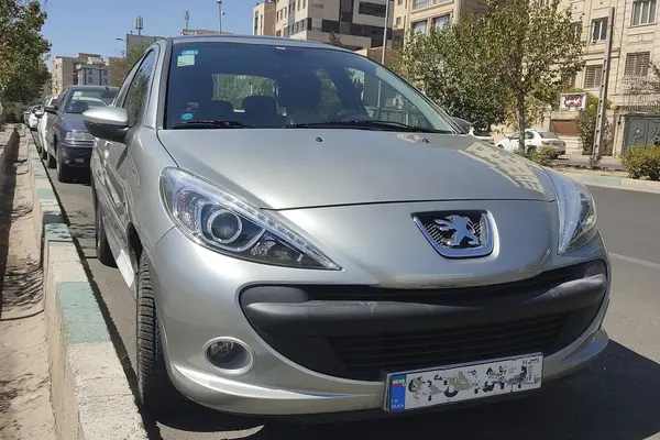 پژو 207
