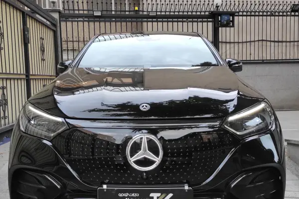 عکس بنز EQE SUV