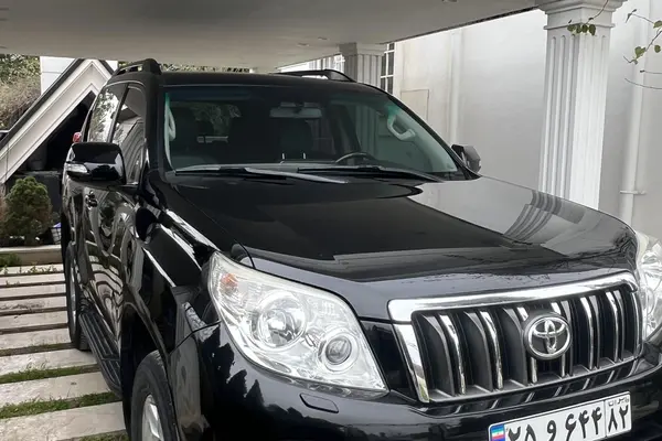 تویوتا پرادو دو در