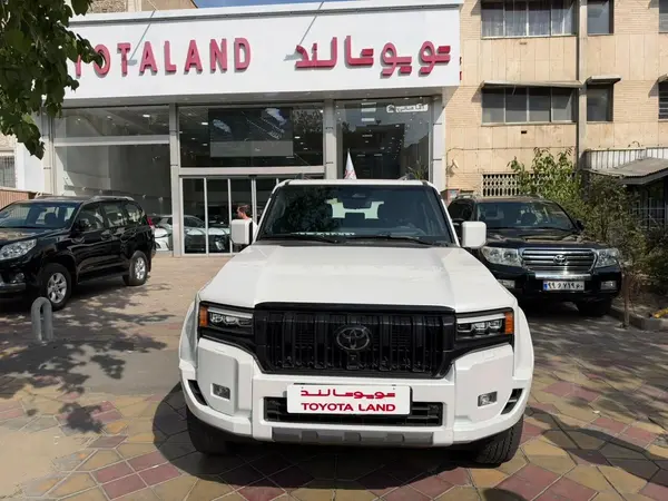 تویوتا پرادو  چهار در