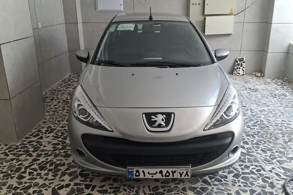 پژو 207