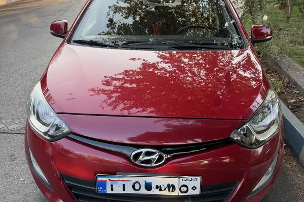 هیوندای i20