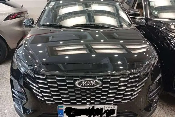 ام وی ام X33 کراس