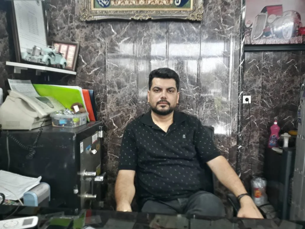مدیر نمایشگاه اتو گالری شهاب