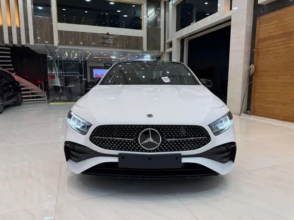 عکس بنز کلاس A سدان