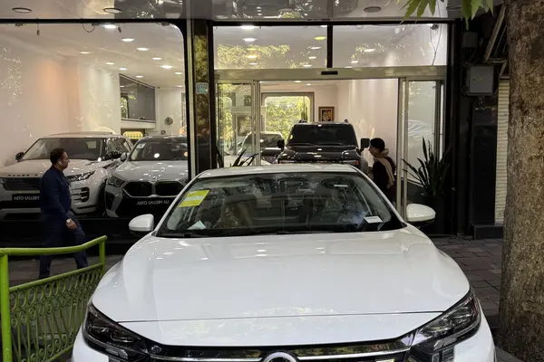 عکس نیسان سیلفی e-POWER مونتاژ