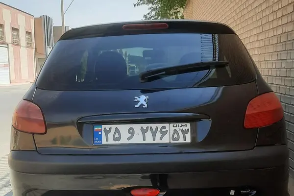 پژو 206