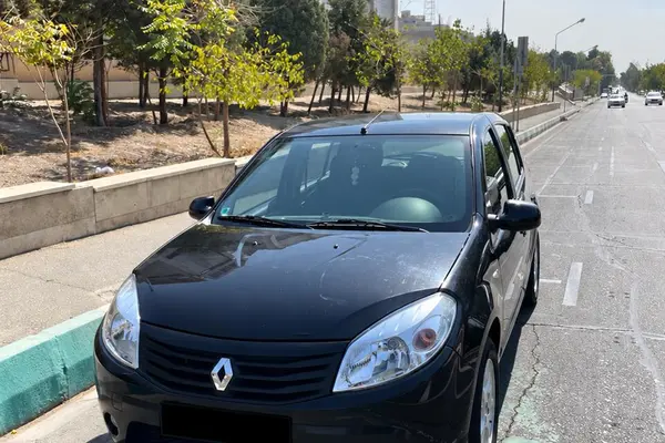رنو ساندرو