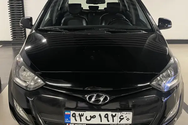 هیوندای i20