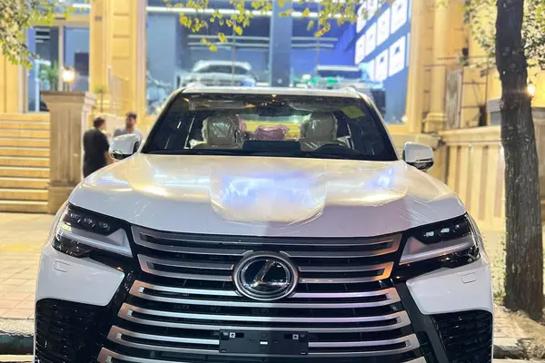 لکسوس LX