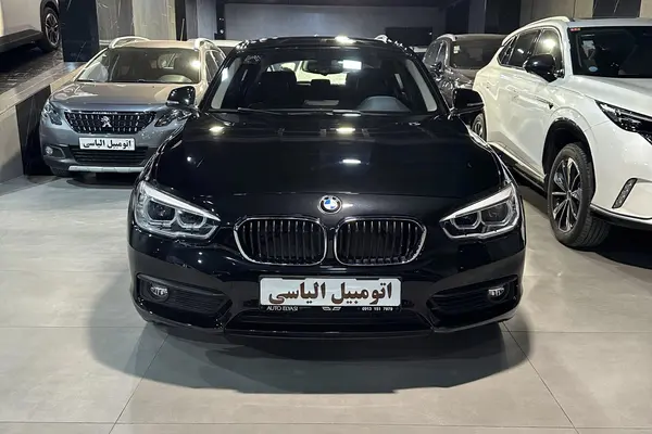 بی ام و سری 1 هاچ بک