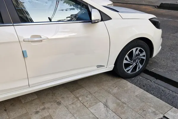 کی ام سی ایگل