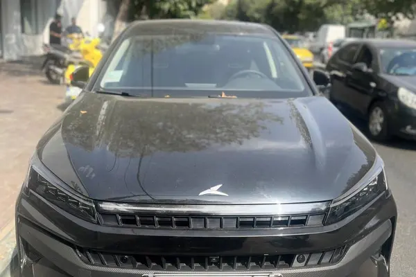 کی ام سی J7