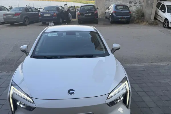 عکس لونا GRE