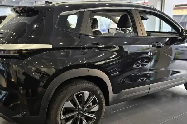 ام وی ام X77