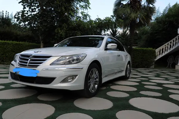 هیوندای جنسیس