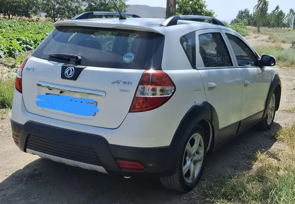 عکس دانگ فنگ H30 کراس