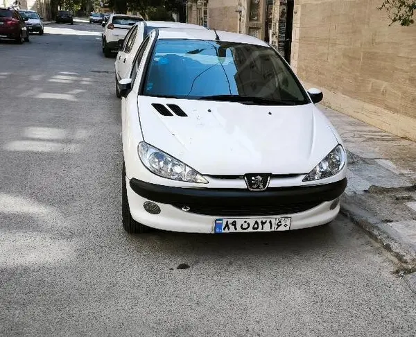 پژو 206