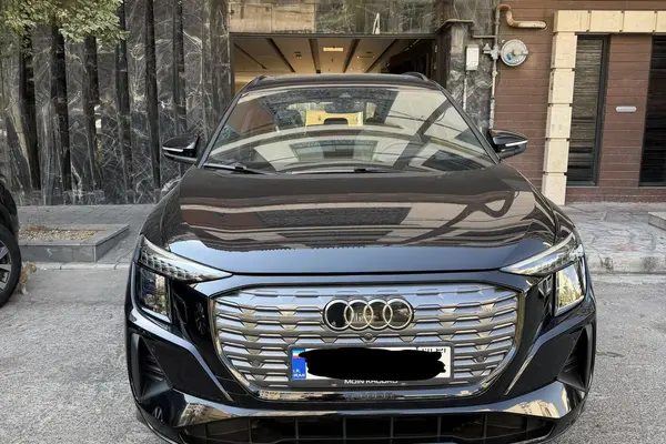 عکس آئودی Q5 e-tron