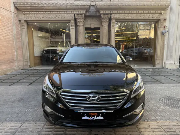 عکس هیوندای سوناتا