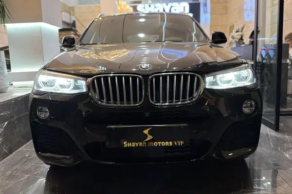 بی ام و X4