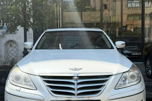 عکس هیوندای جنسیس