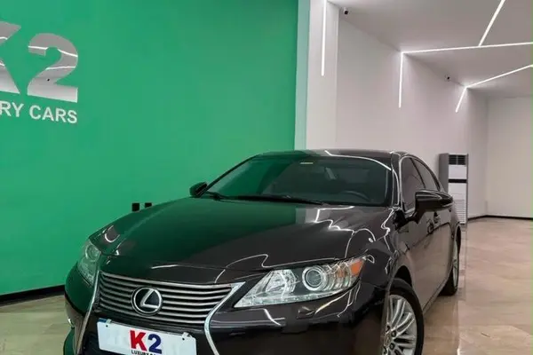 عکس لکسوس ES