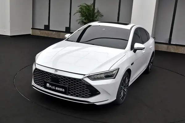 بی وای دی چین پلاس DMi