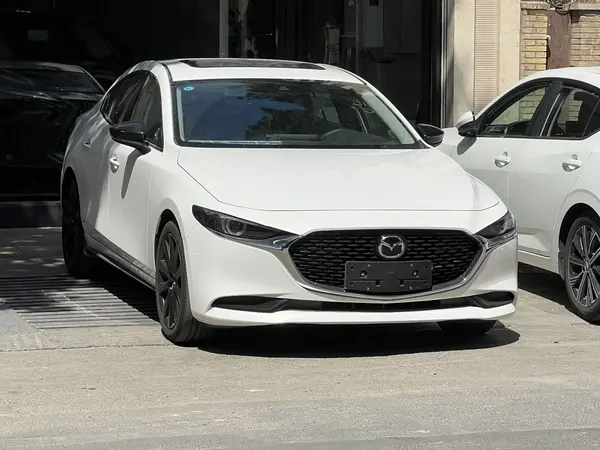 مزدا 3 وارداتی